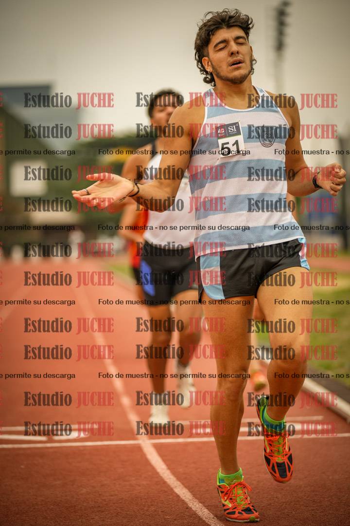 Fotos de los 800 m llanos de varones