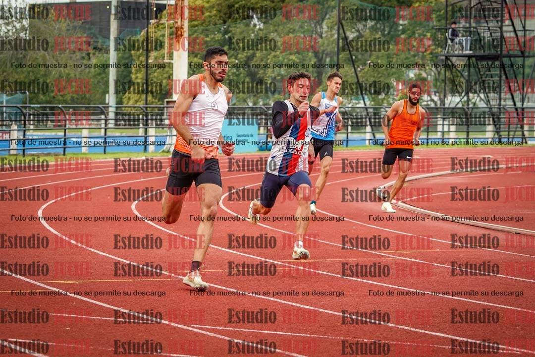 Fotos de los 400 m llanos de varones