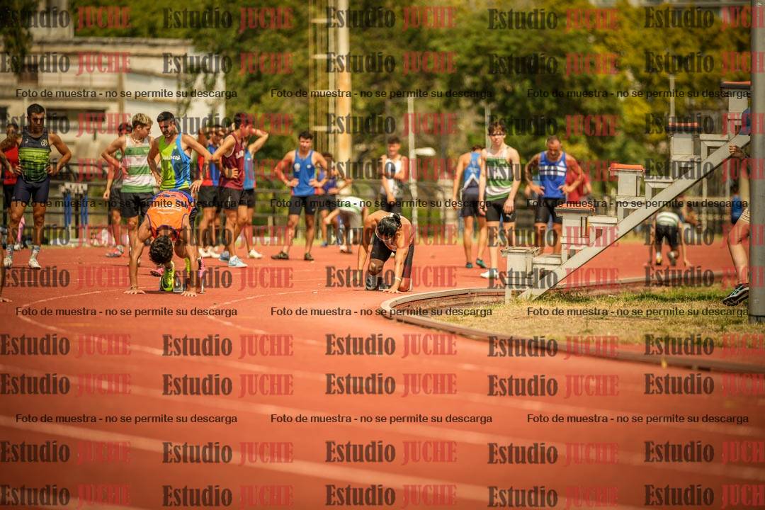 Fotos de los 200 m llanos de varones
