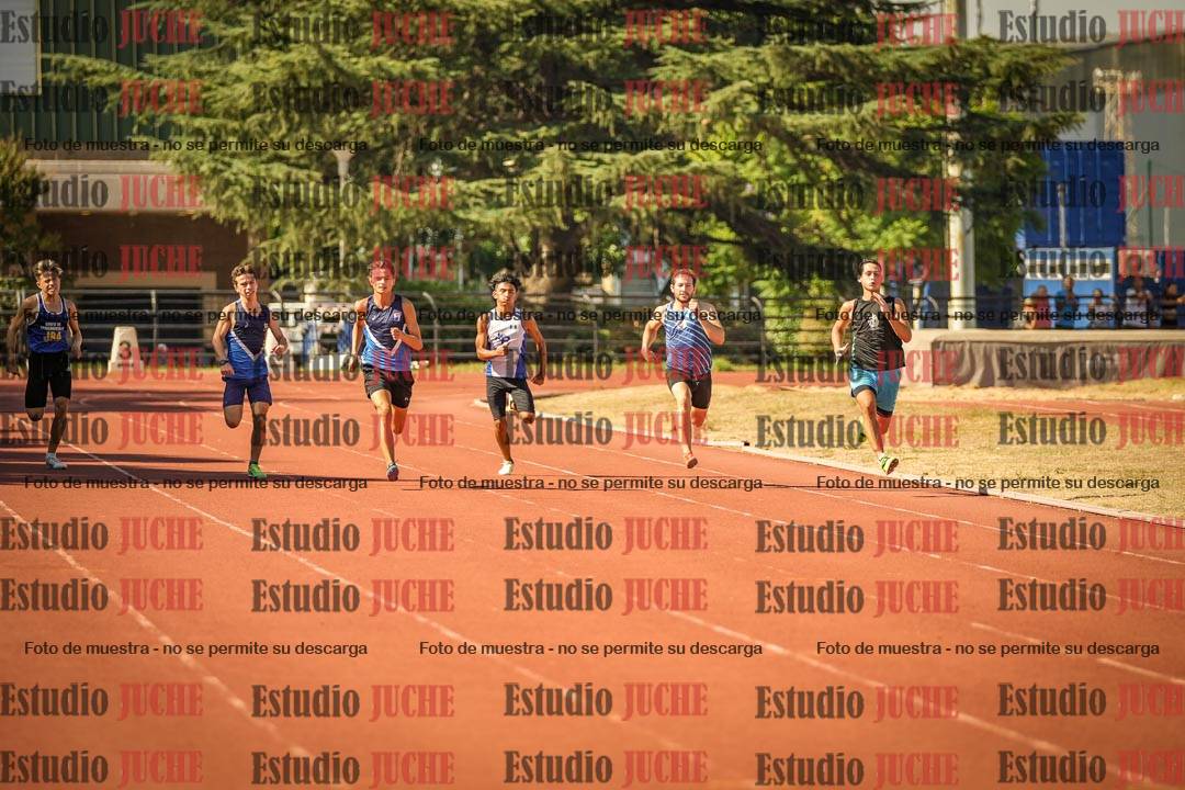 Fotos de los 200 m llanos de varones