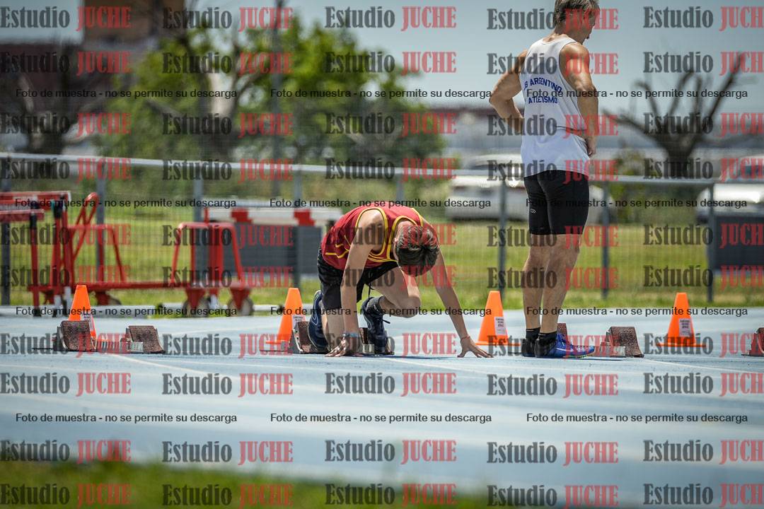 Fotos de los 100 m llanos de varones