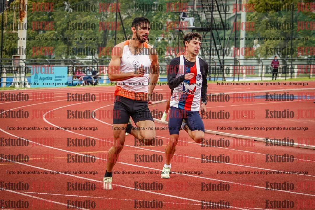 Fotos de los 400 m llanos de varones