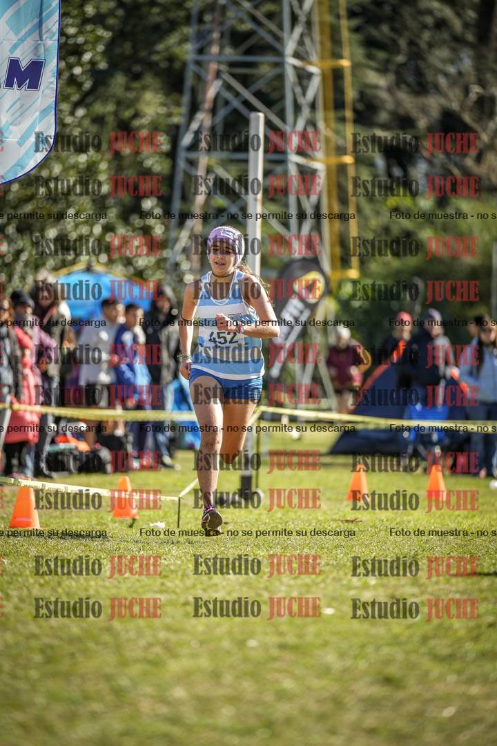Fotos de la llegada del cross de 2000 m