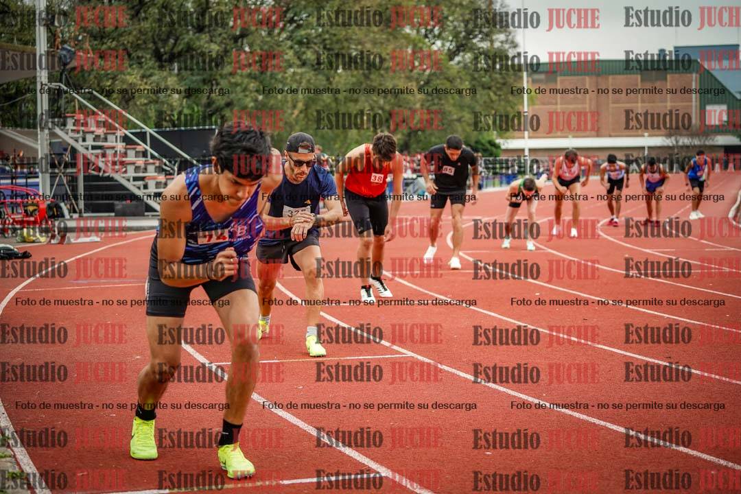 Fotos de los 800 m llanos de varones