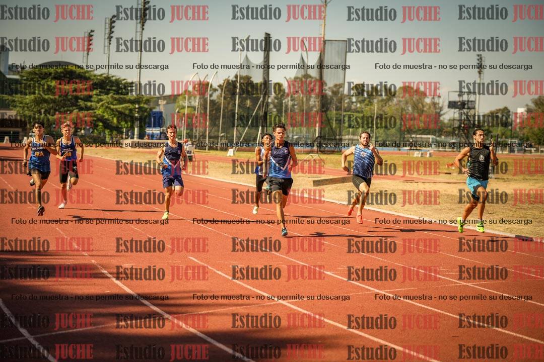 Fotos de los 200 m llanos de varones