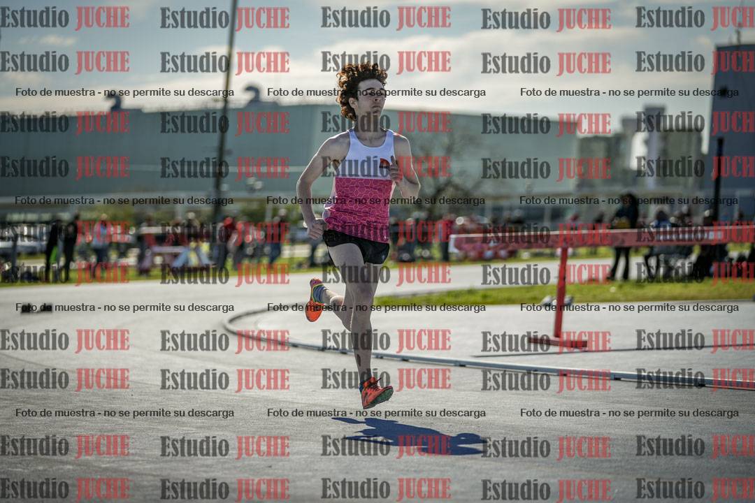 Fotos de los 400 m llanos de varones