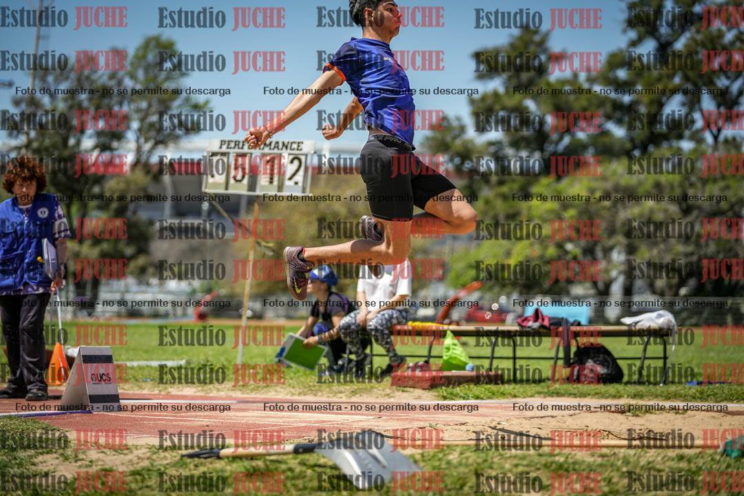 Fotos del salto en largo de varones - (incluye octatlón)