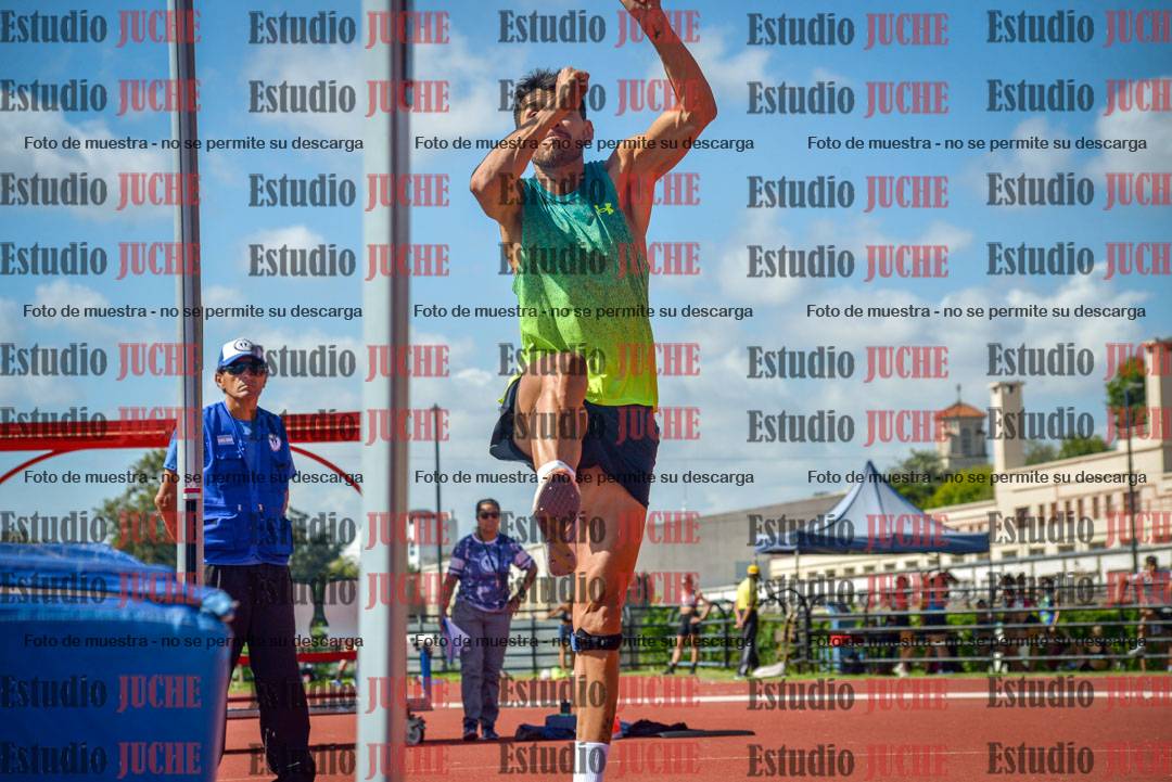 Fotos del salto en alto de varones