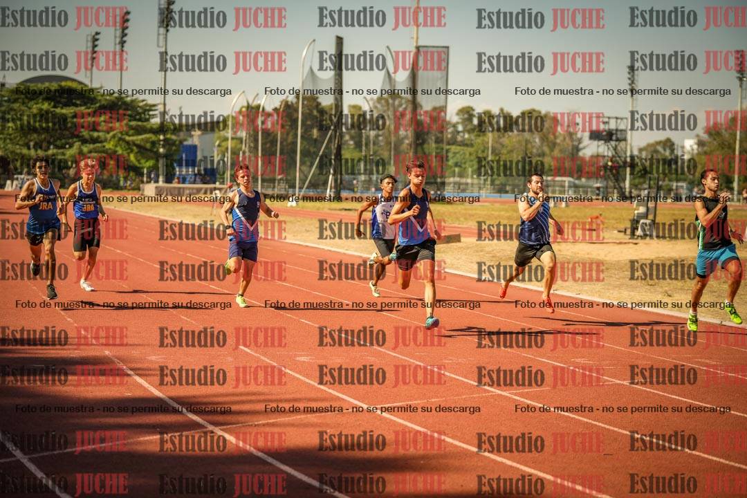 Fotos de los 200 m llanos de varones