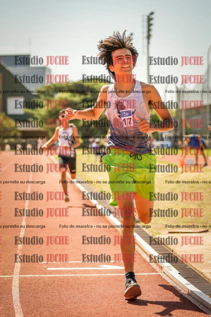 Fotos de los 600 m llanos de varones