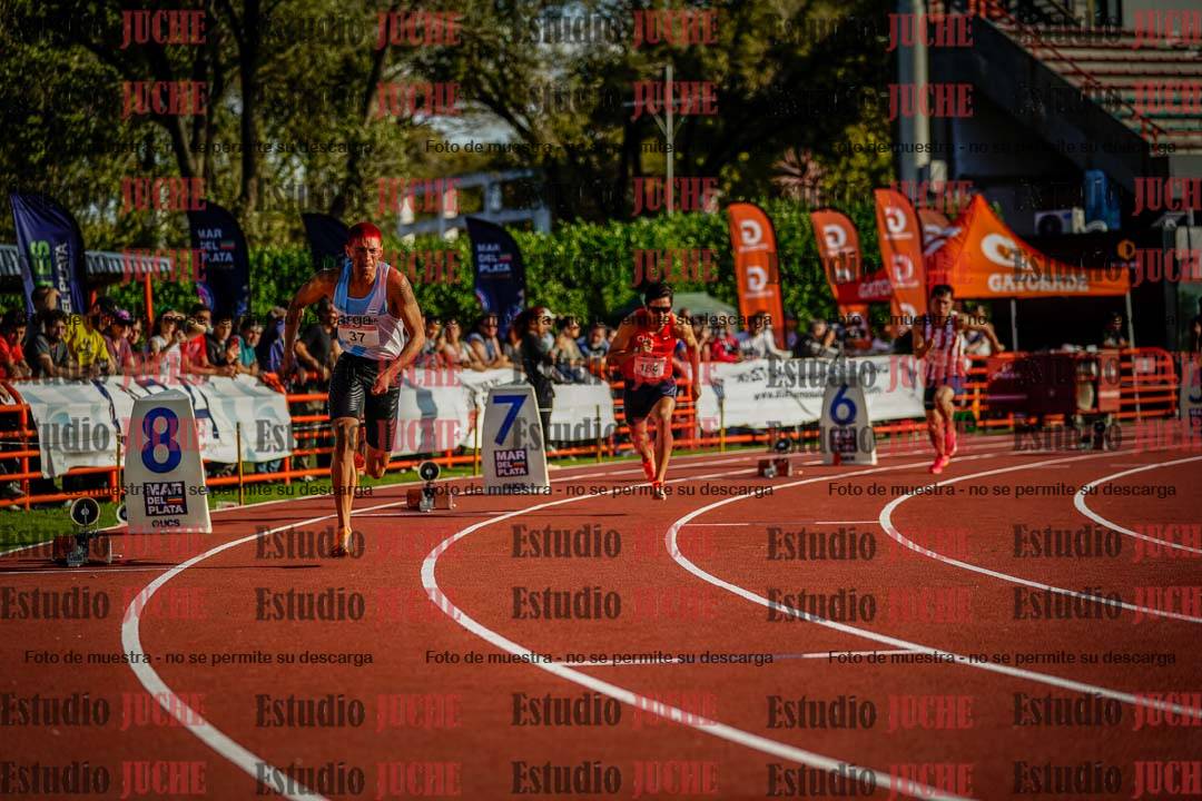 Fotos de los 400 m con vallas de varones