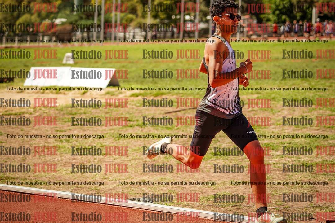 Fotos de los 600 m llanos de varones