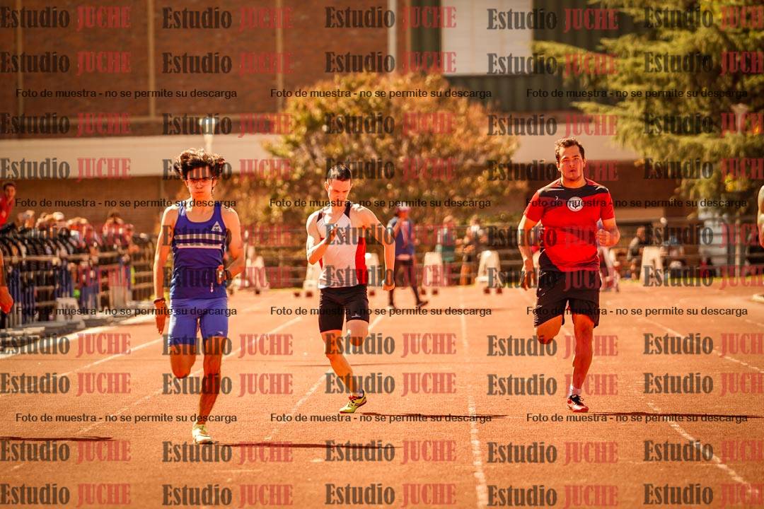 Fotos de los 100 m llanos de varones