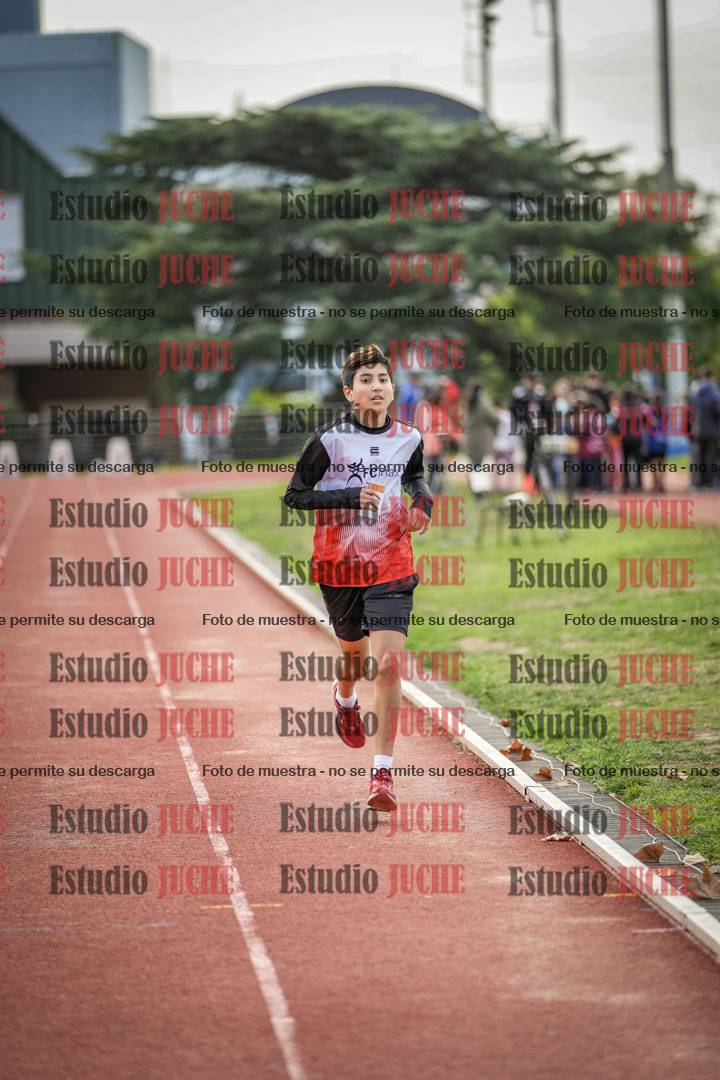 Fotos de los 600 m llanos de varones
