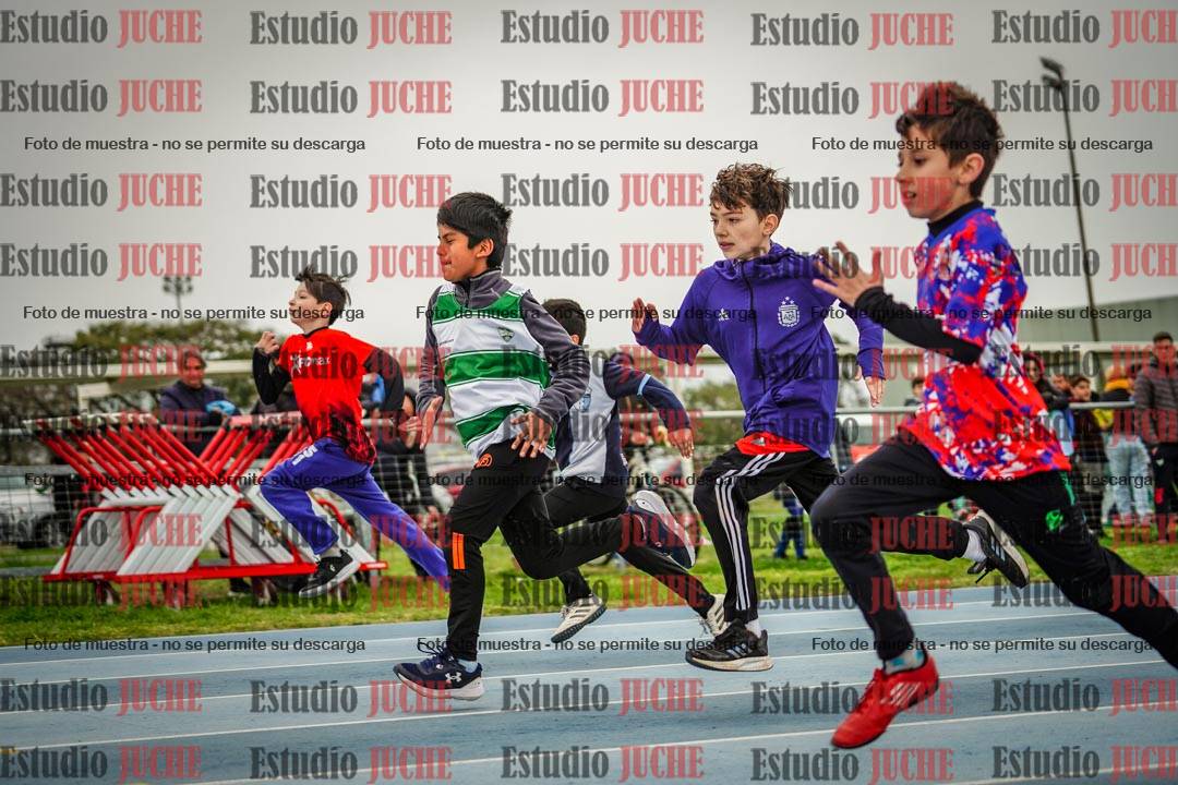 Fotos de los 50 m llanos de varones - U12