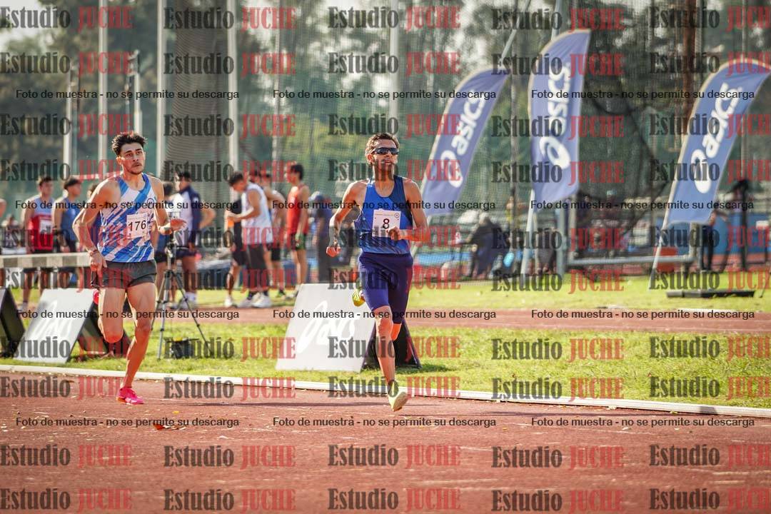 Fotos de los 800 m llanos de varones