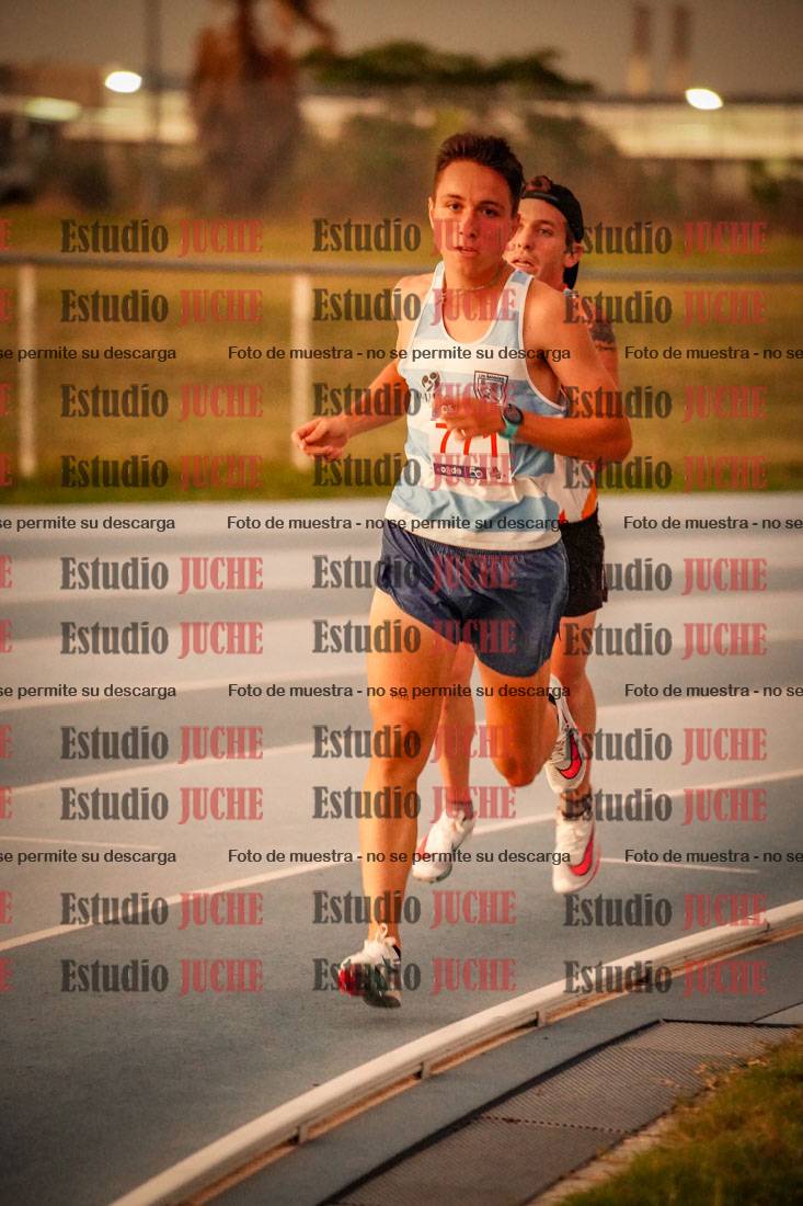 Fotos de los 3000 m llanos de varones
