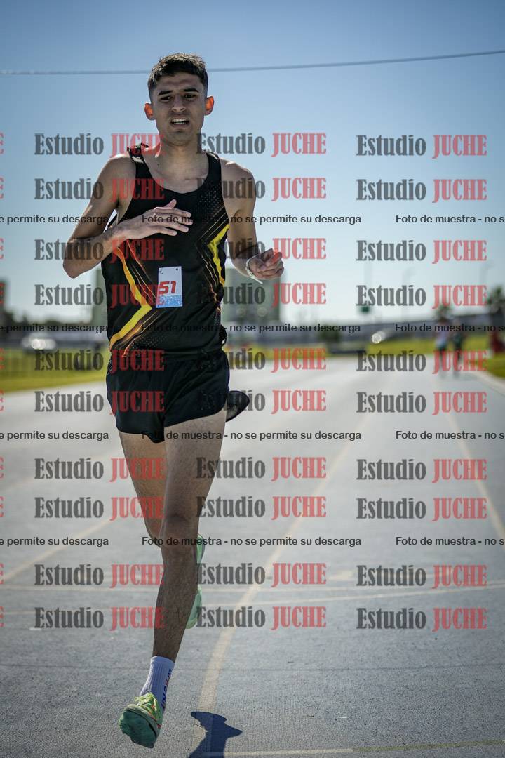 Fotos de los 5000 m llanos de mujeres y varones