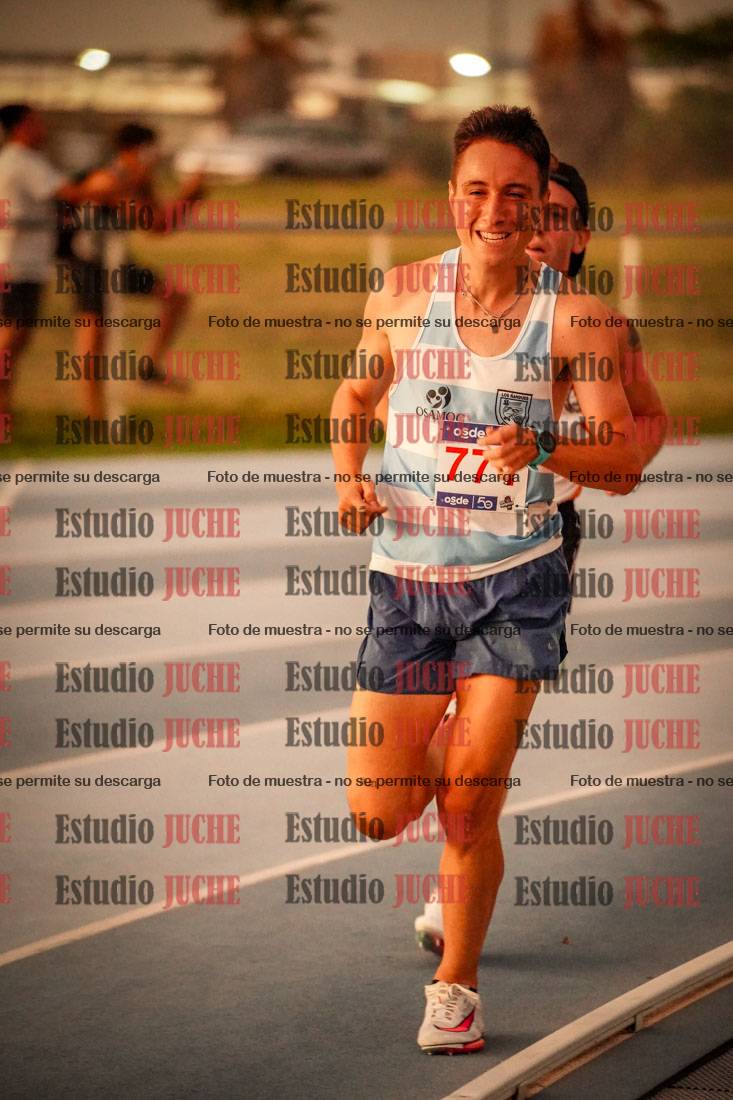 Fotos de los 3000 m llanos de varones