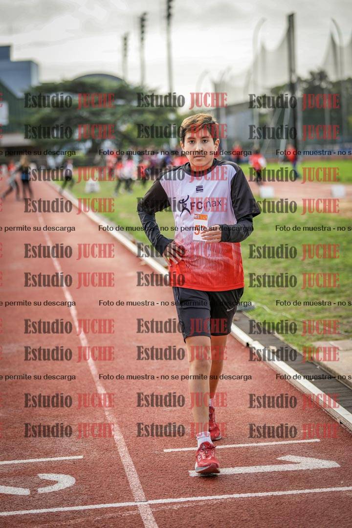 Fotos de los 600 m llanos de varones