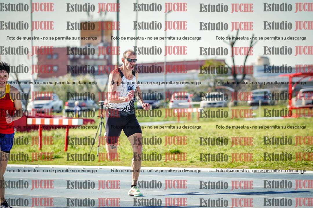 Fotos de los 400 m llanos de varones