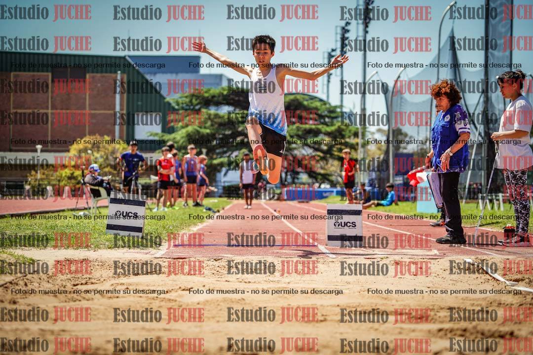 Fotos del salto en largo de varones - (incluye octatlón)
