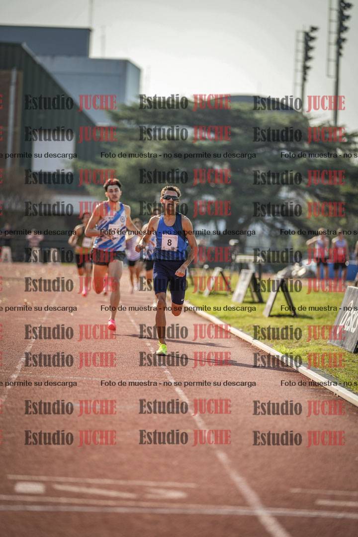 Fotos de los 800 m llanos de varones
