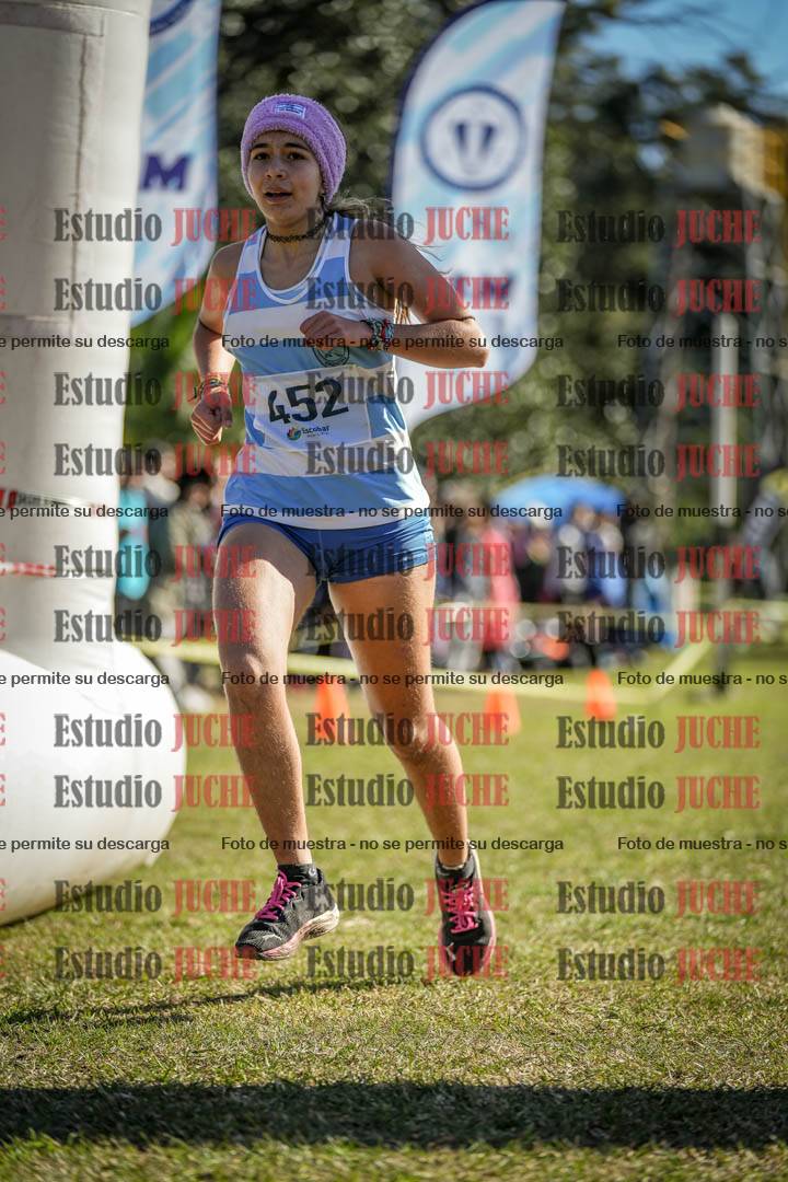 Fotos de la llegada del cross de 2000 m