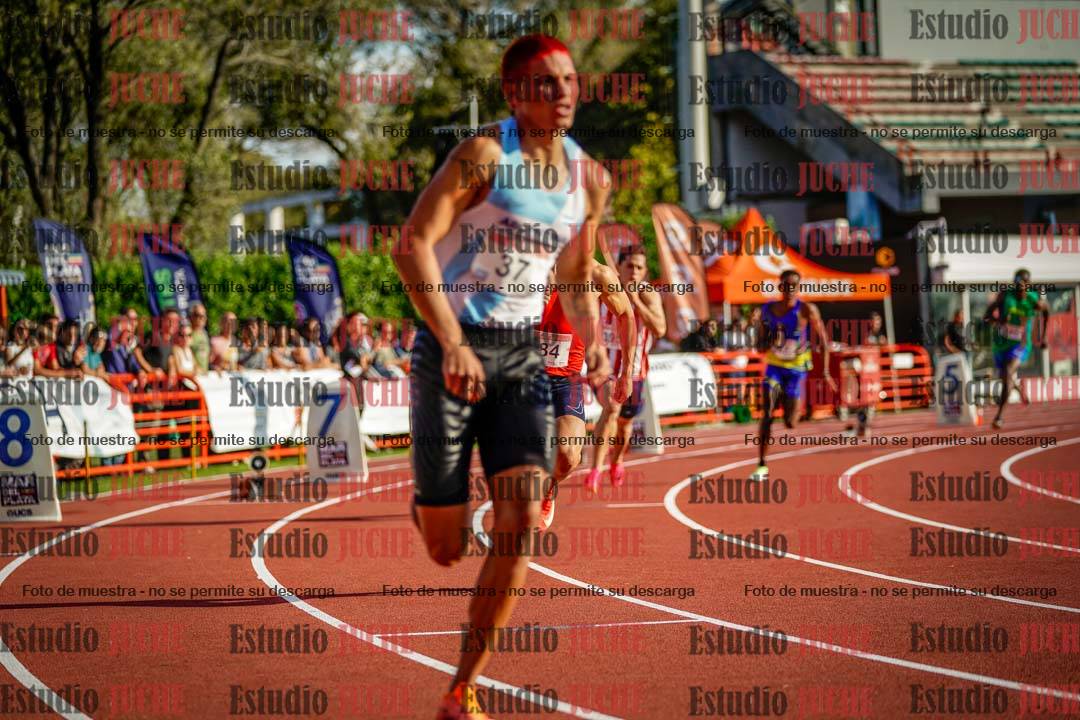 Fotos de los 400 m con vallas de varones