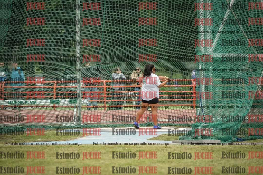 Fotos del lanzamiento de martillo de mujeres