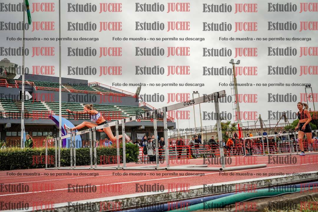 Fotos de los 100 m con vallas de mujeres