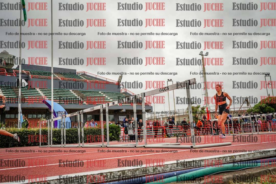 Fotos de los 100 m con vallas de mujeres