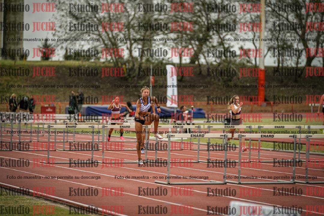 Fotos de los 100 m con vallas de mujeres