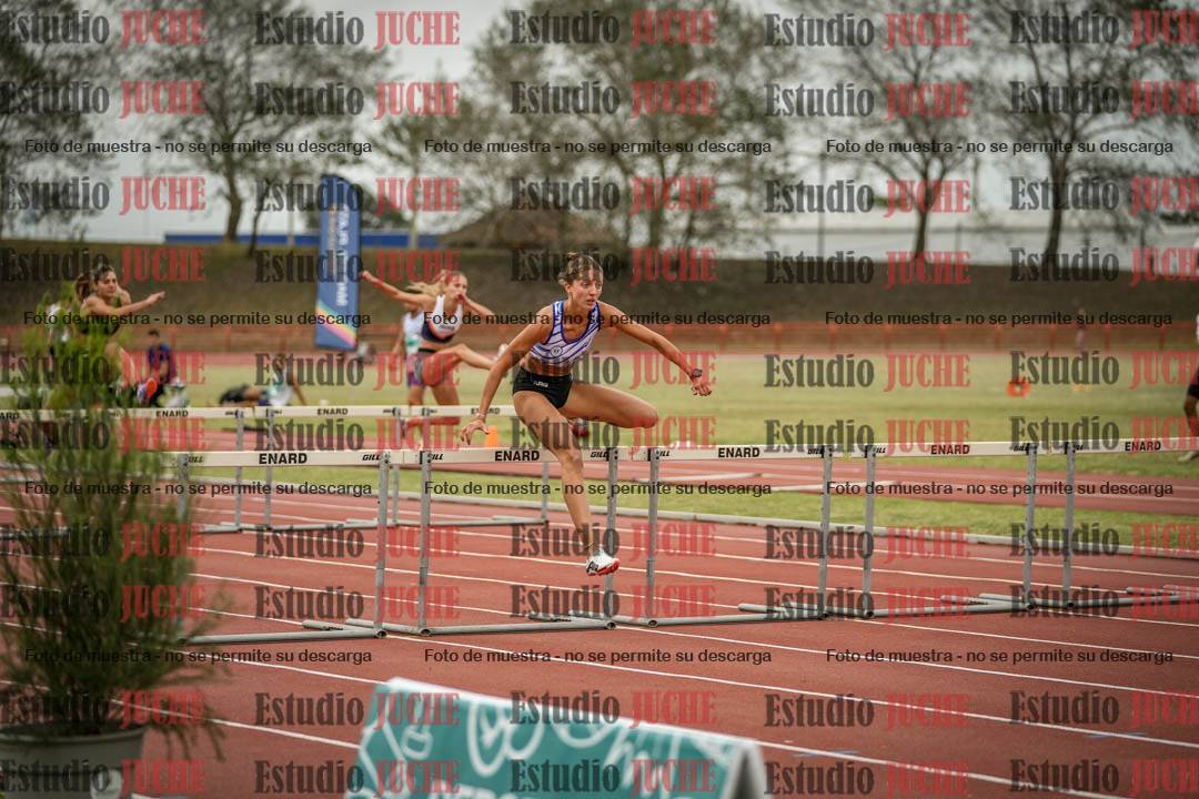 Fotos de los 100 m con vallas de mujeres
