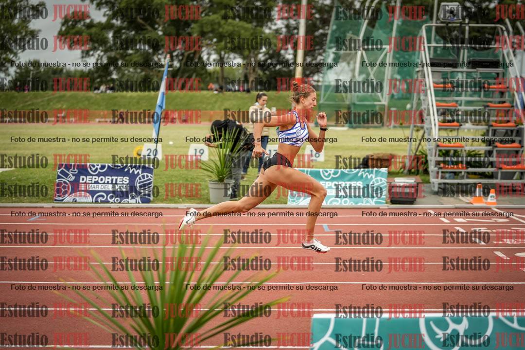 Fotos de los 100 m con vallas de mujeres