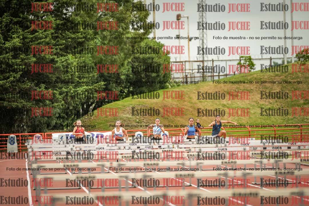 Fotos de los 100 m con vallas de mujeres