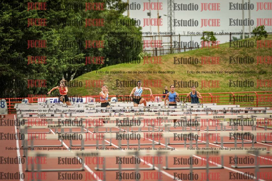 Fotos de los 100 m con vallas de mujeres