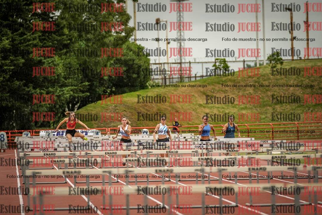 Fotos de los 100 m con vallas de mujeres