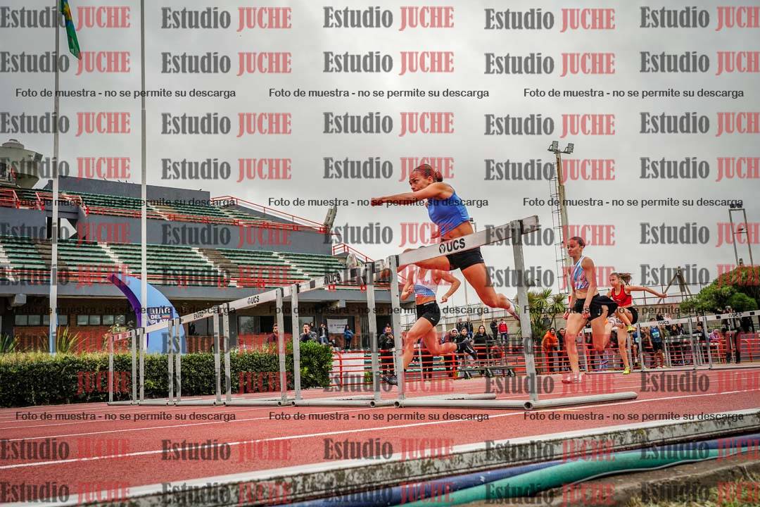 Fotos de los 100 m con vallas de mujeres
