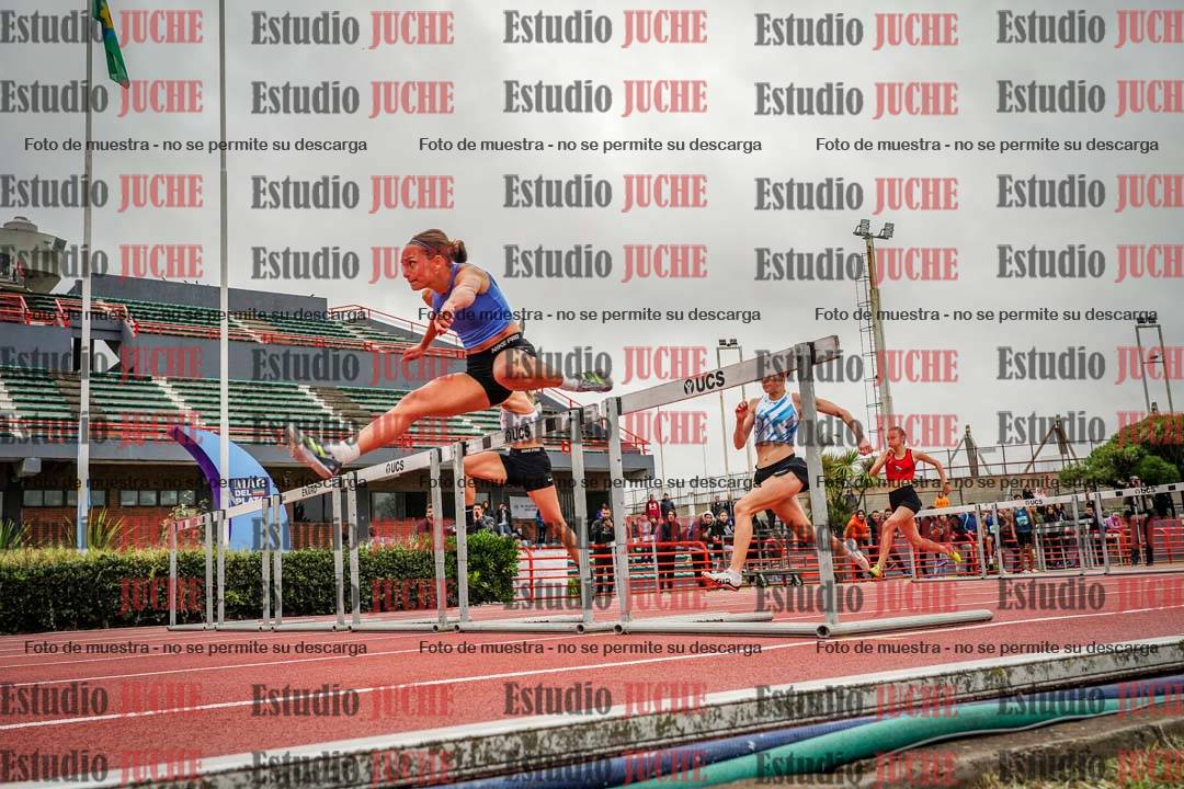 Fotos de los 100 m con vallas de mujeres