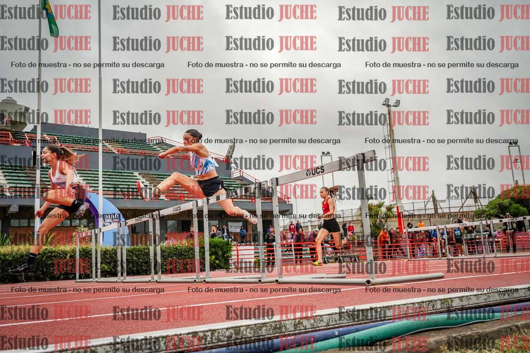 Fotos de los 100 m con vallas de mujeres