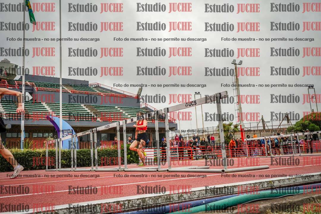Fotos de los 100 m con vallas de mujeres