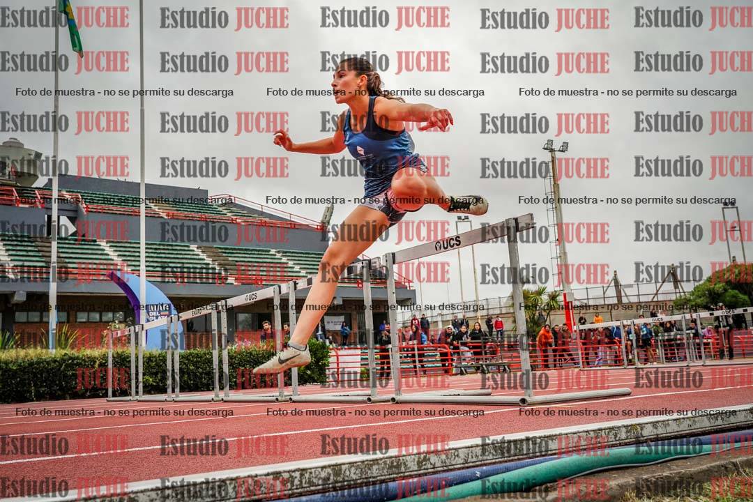 Fotos de los 100 m con vallas de mujeres