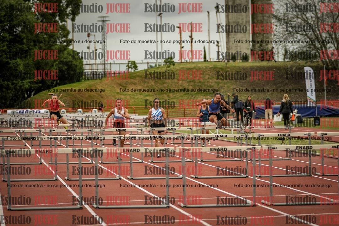 Fotos de los 100 m con vallas de mujeres