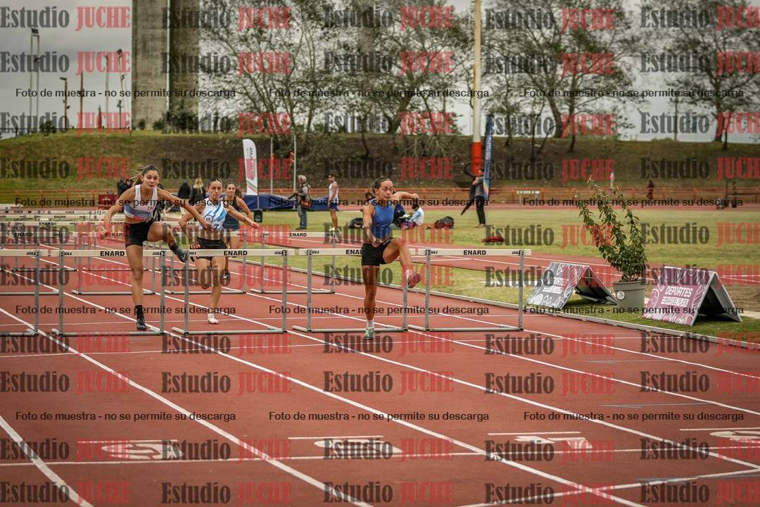 Fotos de los 100 m con vallas de mujeres