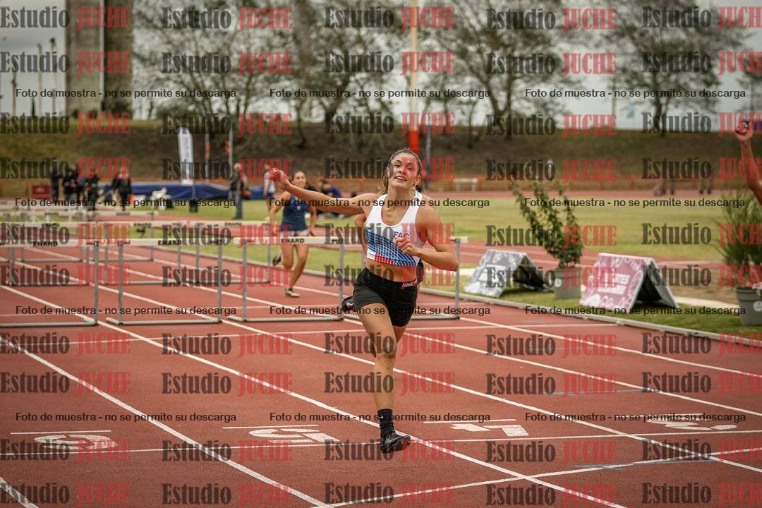 Fotos de los 100 m con vallas de mujeres
