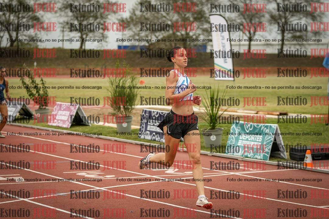 Fotos de los 100 m con vallas de mujeres
