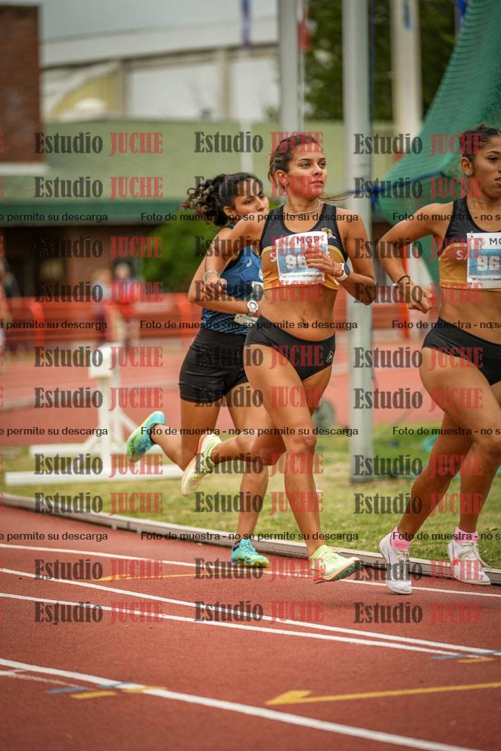 Fotos de los 1500 m llanos de mujeres