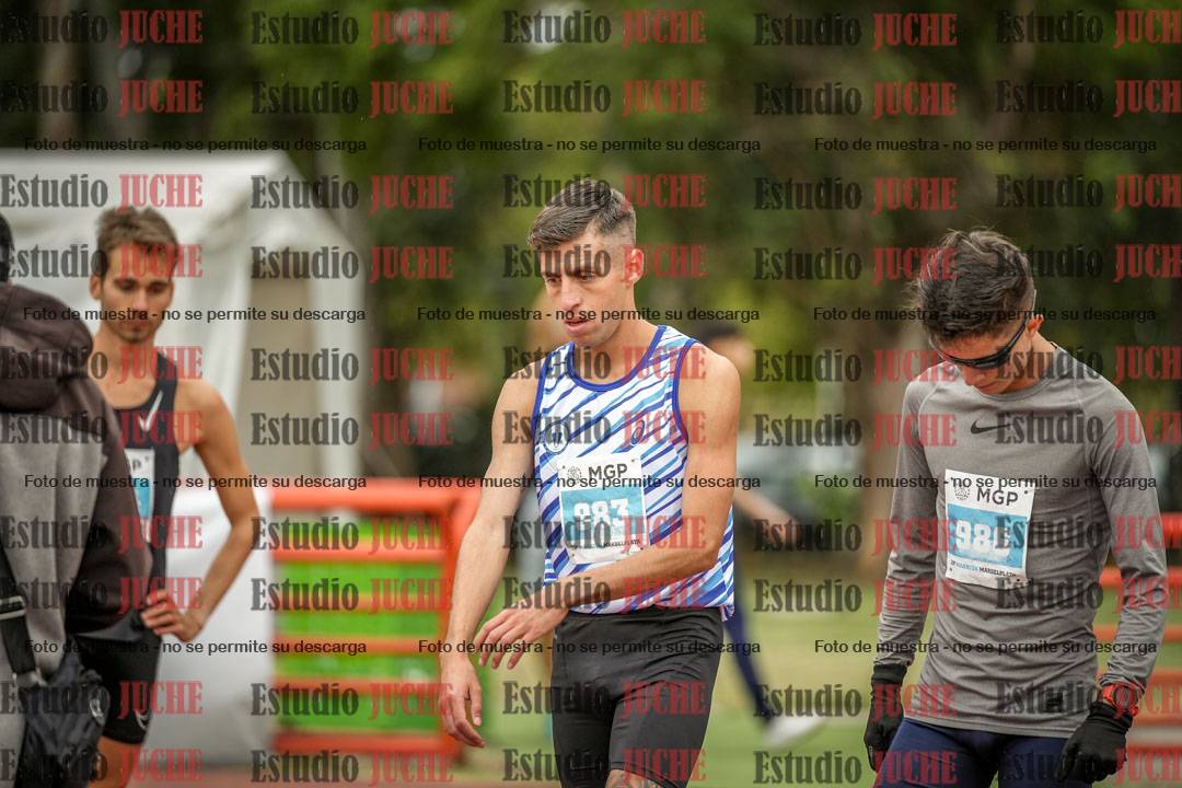Fotos de los 1500 m llanos de varones