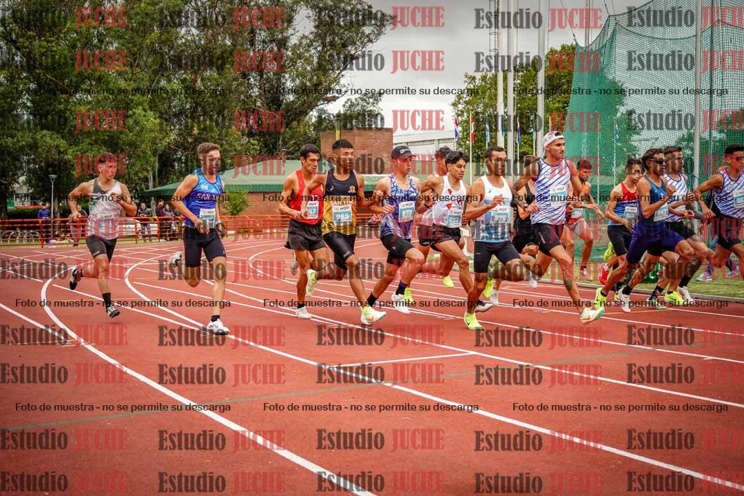 Fotos de los 1500 m llanos de varones